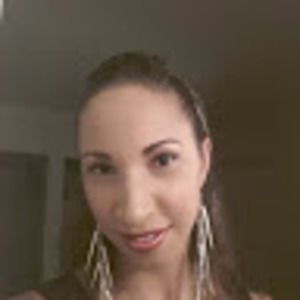 Meet your Posher, Alicia